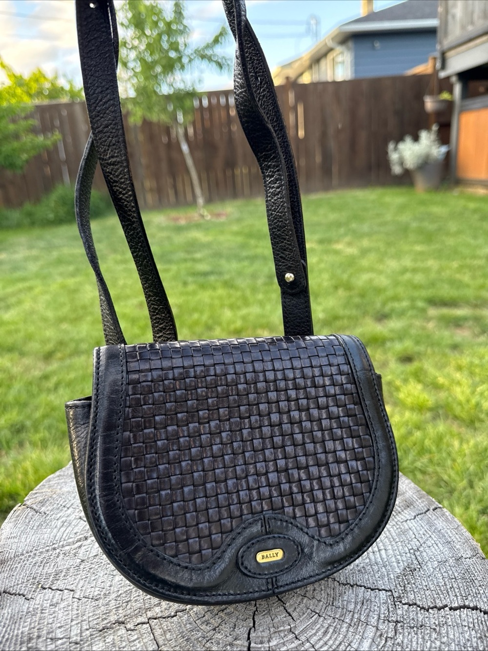 Vtg Bally Woven Leather Shoulder Bag in black- Classic Women's Handbag - Picture 12 of 16